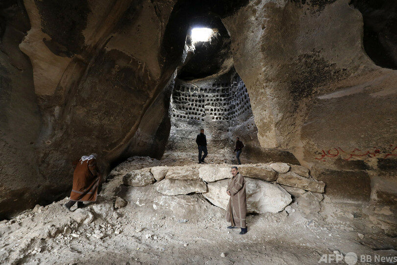 パレスチナ最大規模の古代洞窟 中には鳩舎も