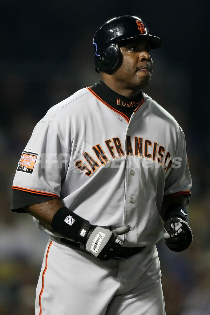 ドジャース 6-4でジャイアンツを降す