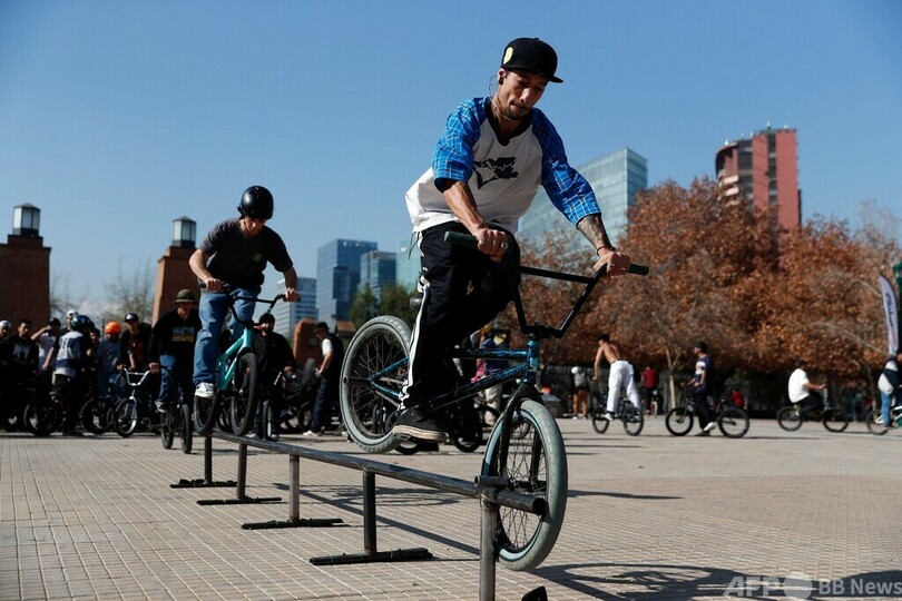 【今日の1枚】影が主役、技ありBMX チリ