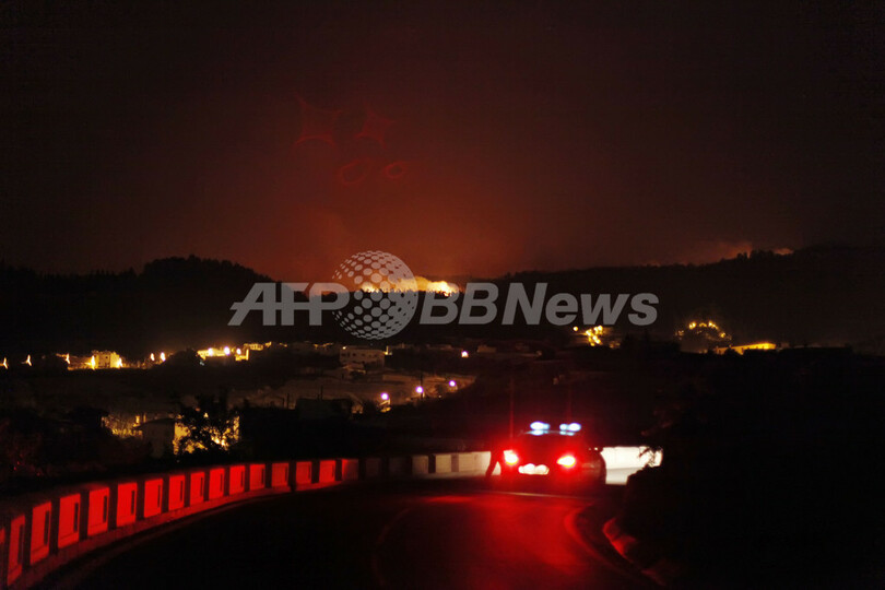 カナリア諸島で山火事相次ぐ、1800人が新たに避難 スペイン