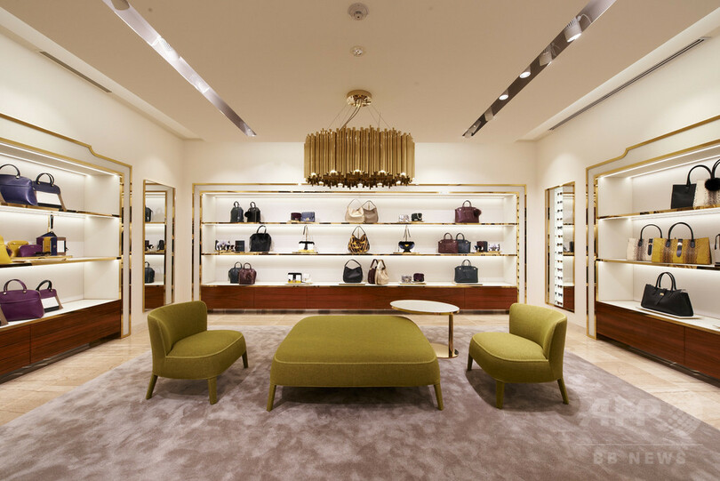 ローラ、「FURLA 銀座店」リニューアルオープンイベントに出席