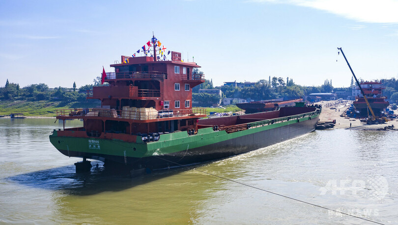 四川省最大の貨物船が長江に進水、水上輸送の大型化時代に突入 中国