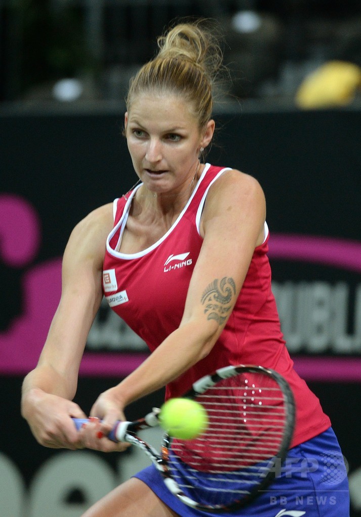 シャラポワ勝利でロシアが1勝1敗に持ち込む、フェドカップ