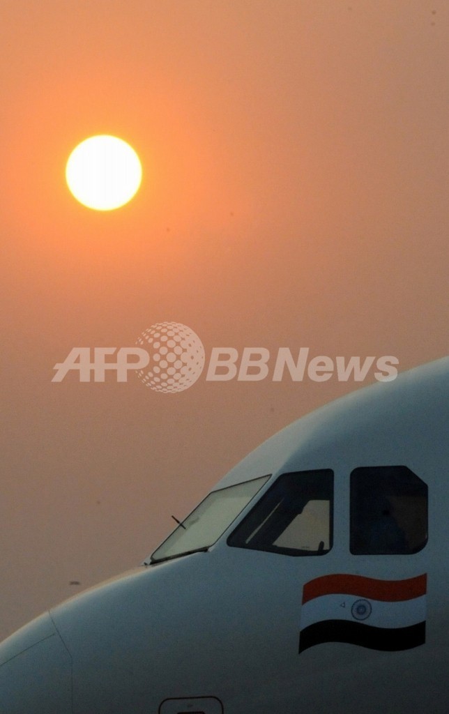 エア・インディア機内に乗客9時間閉じこめ、ロンドン空港