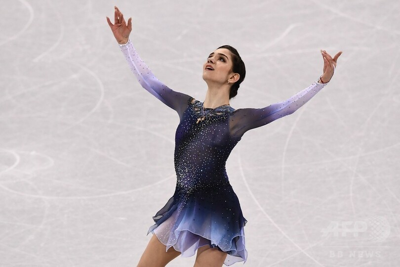 記録破りの15歳ザギトワ、世界最高点でSP首位発進 平昌五輪