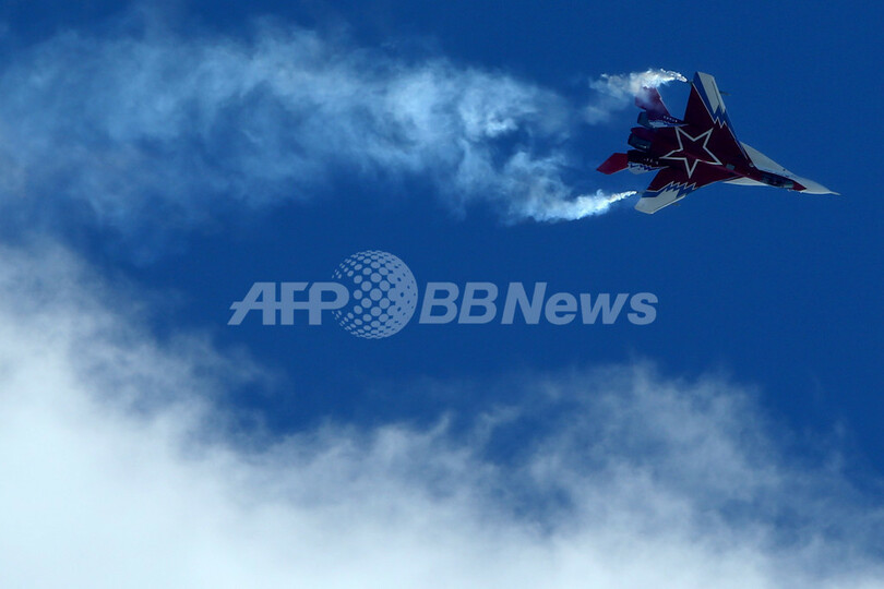 国際航空ショー「MAKS」開幕、華麗な曲芸飛行披露 ロシア