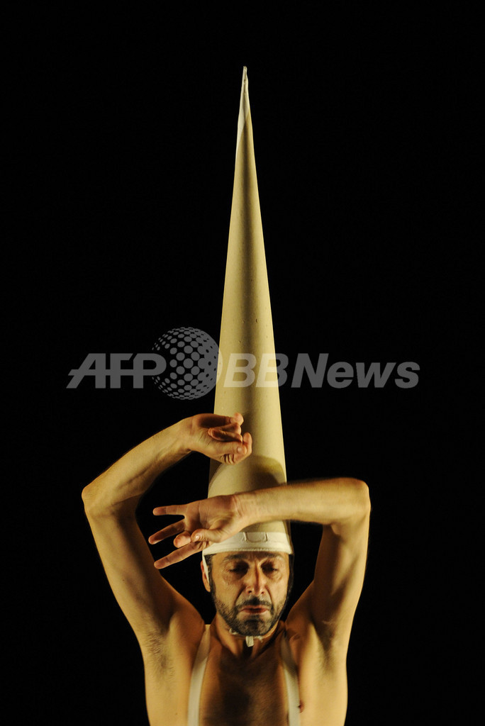 フラメンコの祭典「フラメンコ・ビエンナーレ」、アンドレス・マリンが登場 スペイン