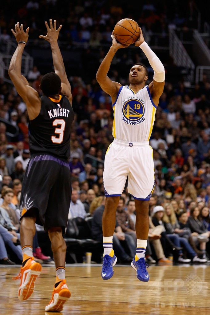 ウォリアーズの勢い止まらず！サンズ退け開幕17連勝