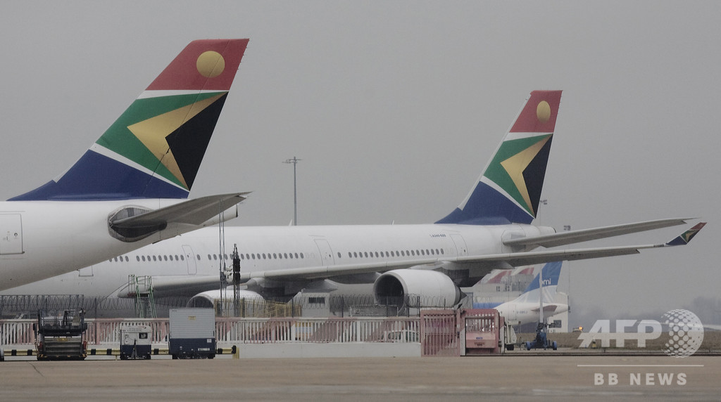 南ア航空のベテランパイロット、旅客機の無免許操縦で逮捕 南ア航空のベテランパイロット、旅客機の無免許操縦で逮捕