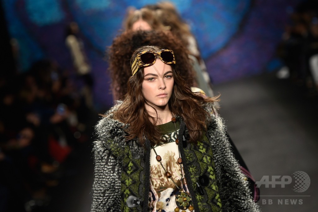 スカンディナビアのバイキングからインスパイア、「アナ スイ」15/16年秋冬