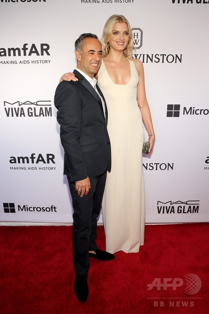 マイリーやワンなど多彩なゲスト、amfARガラ