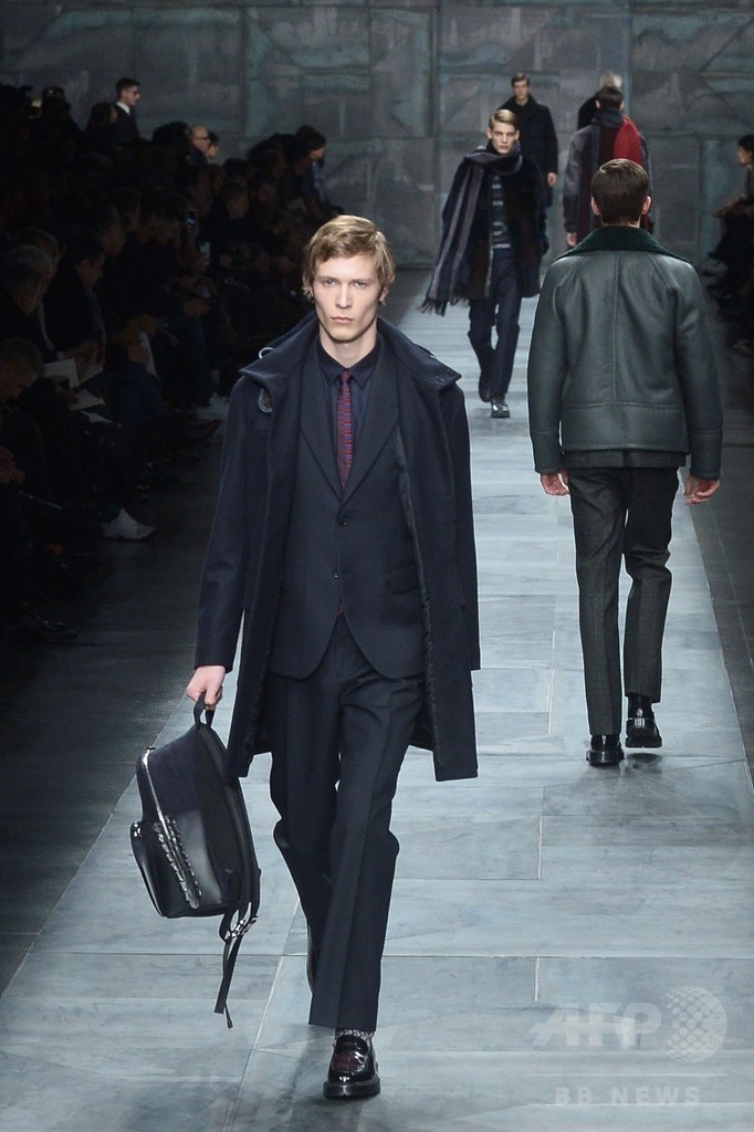 遊び心のあるデザインを上質な素材で、「フェンディ」15/16年秋冬メンズ