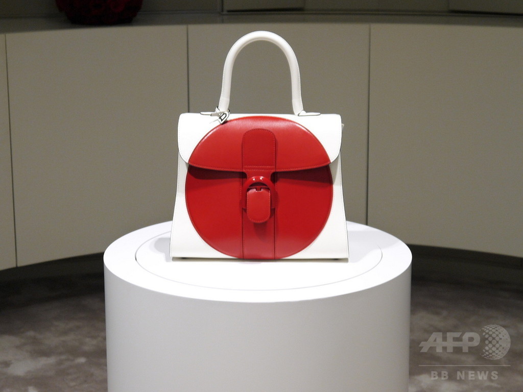 デルヴォー」日本限定バッグ8日から発売、東京・表参道 写真11枚 マリ