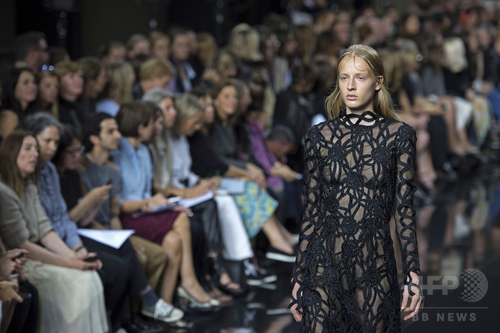 恩師故ルイス・ウィルソン氏に捧げるショー、「クリストファー・ケイン」15年春夏