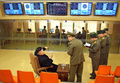 朝鮮中央通信（Korean Central News Agency、KCNA）が配信した北朝鮮・平壌（Pyongyang）の射撃施設を視察した金正恩（キム・ジョンウン、Kim Jong-Un）第1書記を撮影したとされる写真（撮影日不明、2014年2月12日配信）。(c)AFP/KCNA via KNS