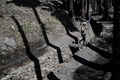 ペルー南部の砂漠地帯にあるナスカ時代の送水路の一部（2023年5月17日撮影）。(c)Ernesto BENAVIDES / AFP