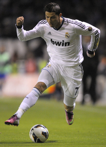 レアル、後半の2得点でデポルティボに逆転勝利