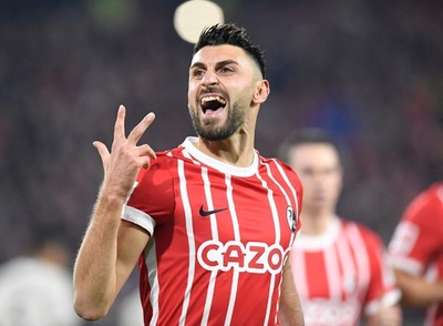 フライブルクが2位浮上 10人のウニオンに4発快勝