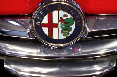 イタリア政府、高級公用車をイーベイで競売 5300万円売り上げ