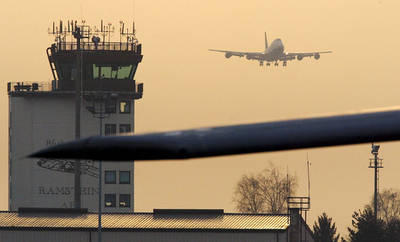 NATO職員を拘束、ドイツ米軍基地でスパイ容疑