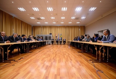 イエメン和平協議開始、戦闘激化の要衝ホデイダが俎上に