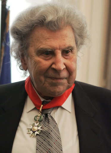 ミキス・テオドラキス レジオン・ドヌール勲章を受章 - ギリシャ