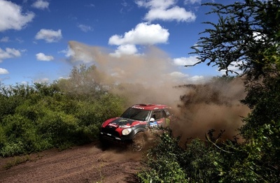 テラノバが4勝目、アルアティアは総合優勝目前 ダカールラリー