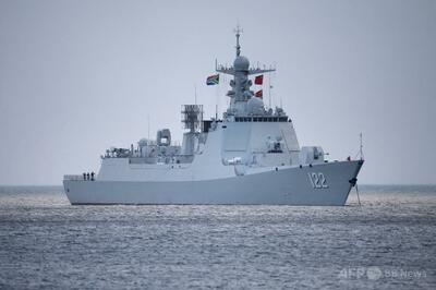 中国海軍の艦艇、日本の排他的経済水域内で実弾射撃訓練 防衛省