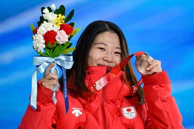 冨田せなに銅メダル授与 スノボ女子HP、北京冬季五輪