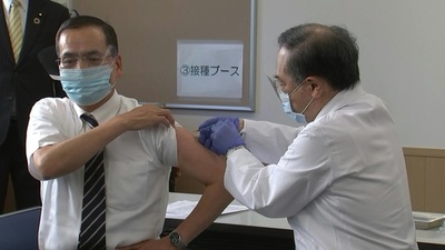 動画：日本でコロナワクチンの先行接種、医療従事者4万人から