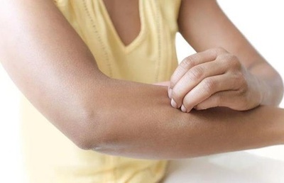 蚊に刺された青年が救急搬送 中国広東省