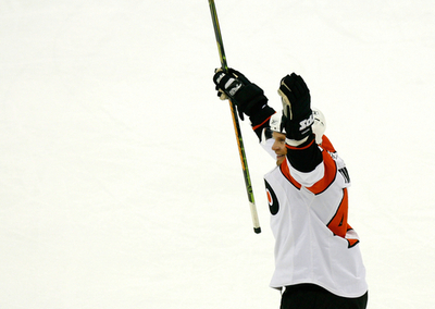 フライヤーズ ハリケーンズ降し連敗を2で止める