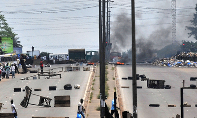 混乱続くコートジボワール、無差別発砲で4人死亡