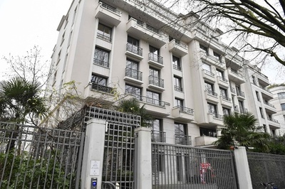 仏高級高齢者施設で入所者虐待か、会長解任