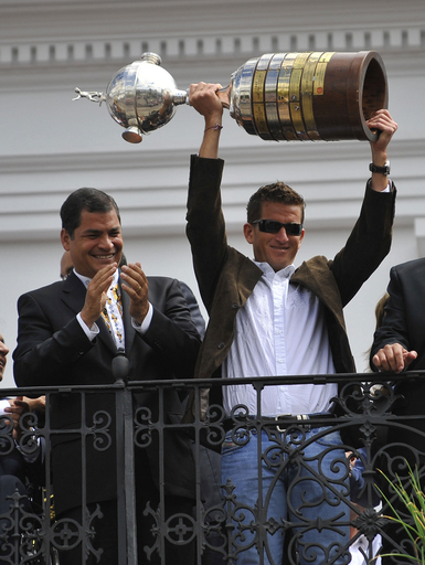 キト 大統領と祝勝会