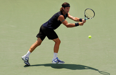 モヤ ダビデンコに競り勝ち3回戦へ