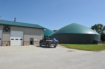 牛のふんで電力、米農家は導入で利益に