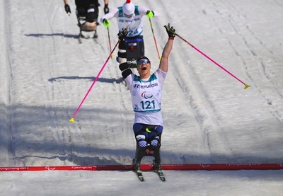 チェルノブイリ被害の選手、平昌パラで悲願の金「最高に幸せ」