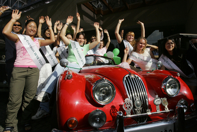 ＜女子テニス ソニー・エリクソン・インターナショナル＞選手達が大会のプロモーションを行う - インド