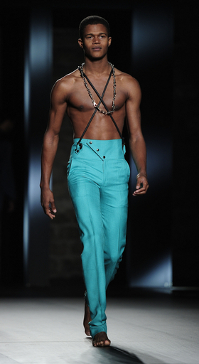 12/13年秋冬「080 バルセロナ」、ピエール・カルダンやマンゴが新作発表