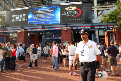 全米オープンが悪天候で順延、男子シングルス決勝は月曜開催に