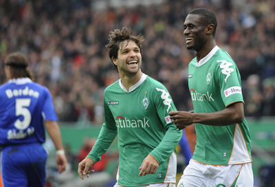 ブレーメン ホームでシャルケに大勝