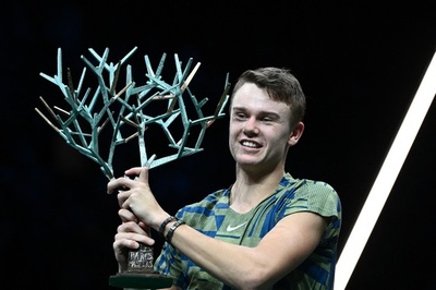 ルーネ、デンマーク男子初の世界トップ10入り パリ・マスターズV