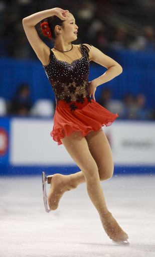 女子SP、今井6位 村主は8位 スケート・カナダ