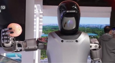 第7回輸入博 先端製品や新製品が数多く展示