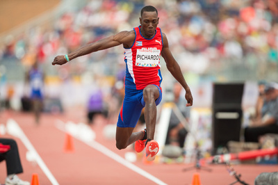 キューバ出身の三段跳び18メートルジャンパー、ポルトガル国籍を取得