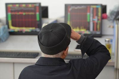 中国の7～9月期GDP成長予測5.2％、AFP調査 復調傾向