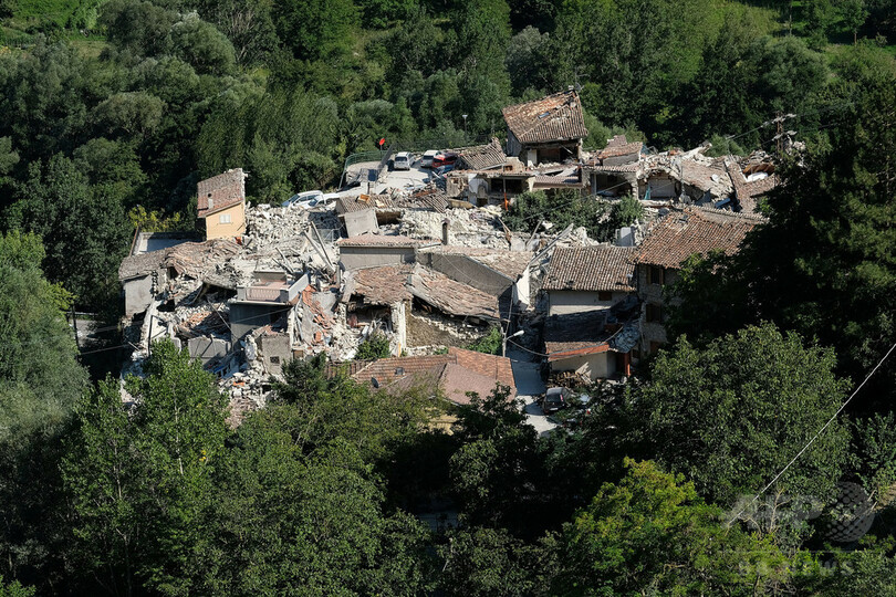 クルーズ船座礁と大地震、「九死に二生」の伊女子学生がミスコン入賞