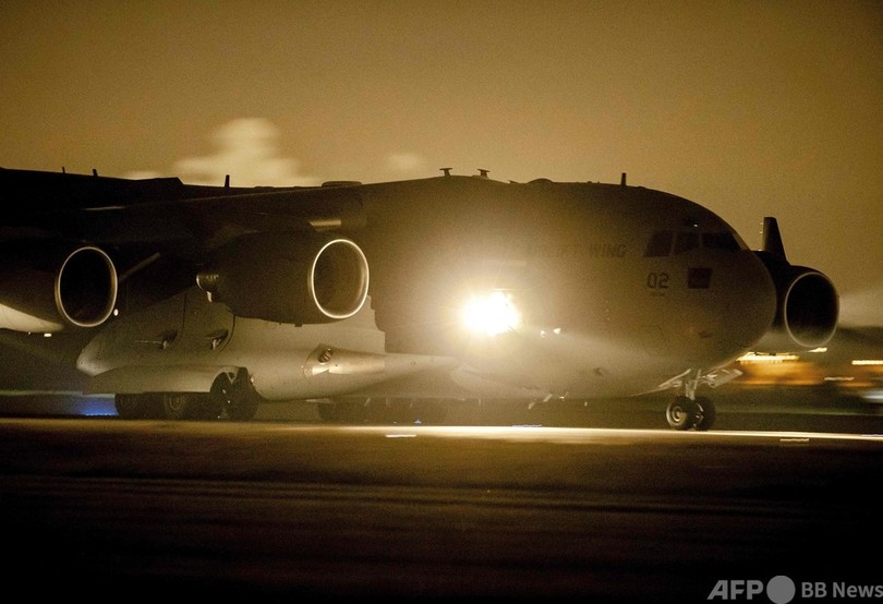 オランダのアフガン退避の航空機、オランダ人搭乗できず