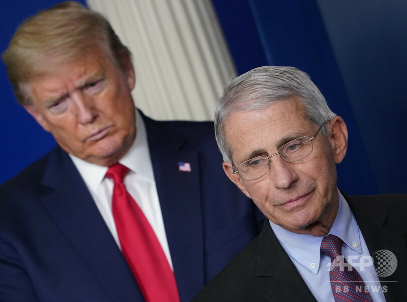 ファウチ氏の警告「受け入れられない」 トランプ氏、学校再開めぐり対立強める